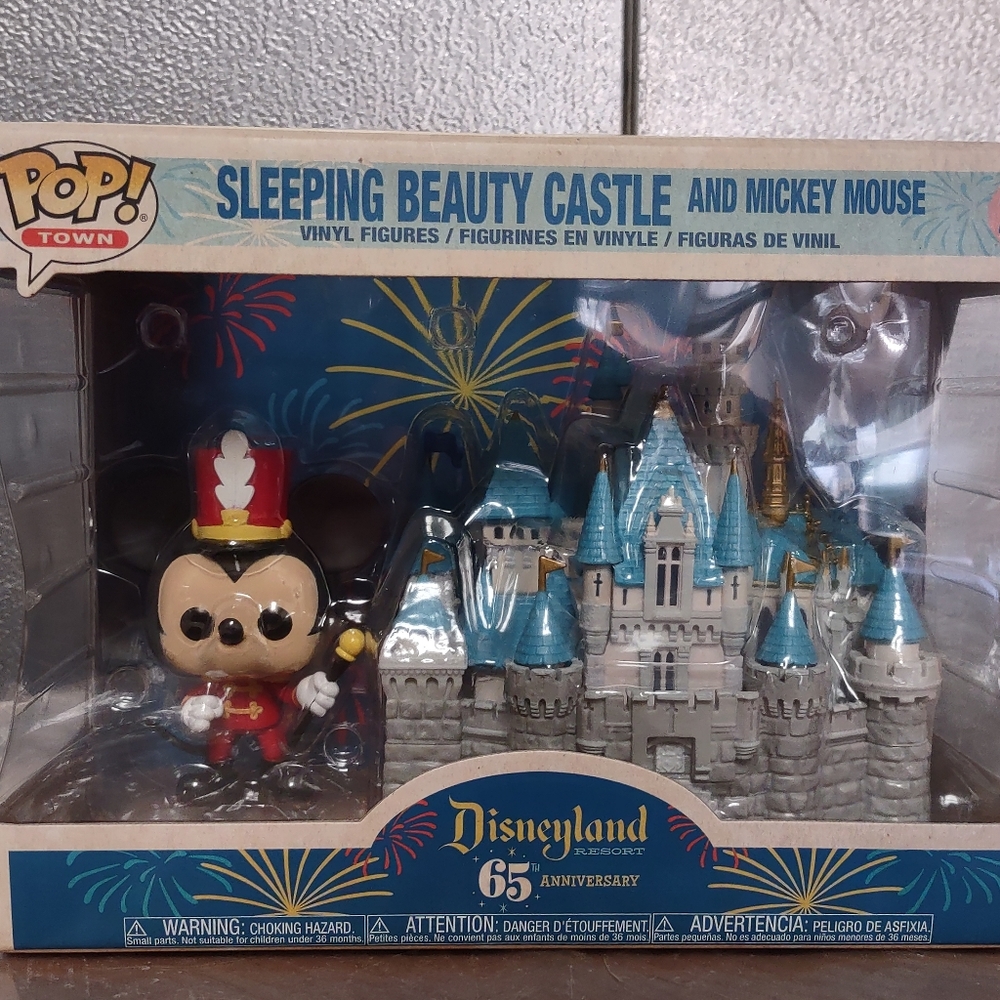 Funk Pop Sleeping Beauty Castle